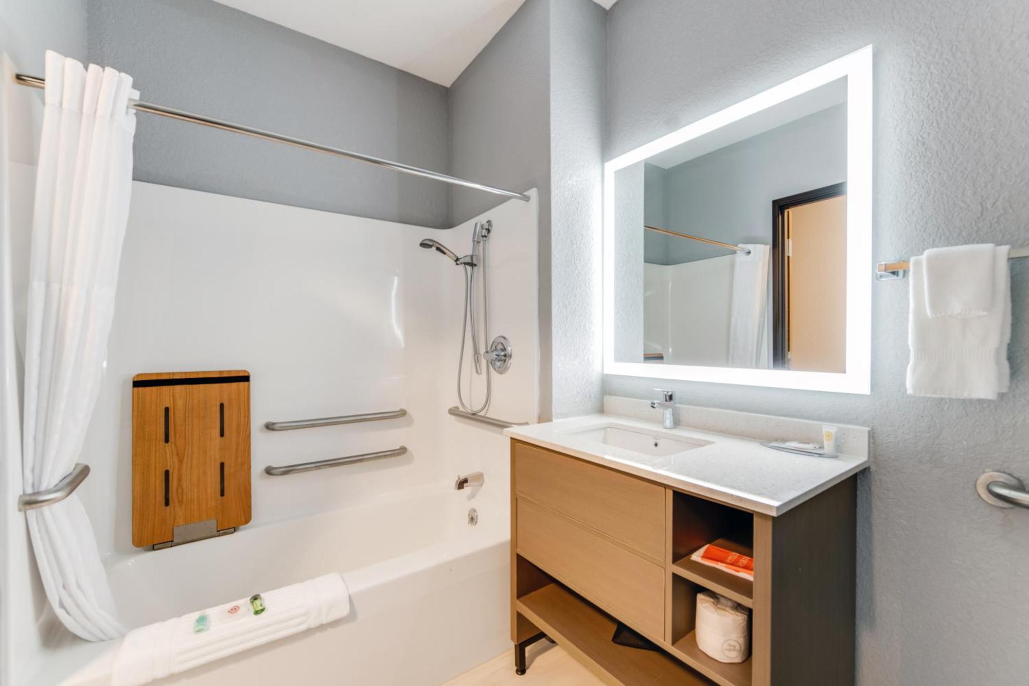 Comfort Inn & Suites Weston - Wausau Экстерьер фото
