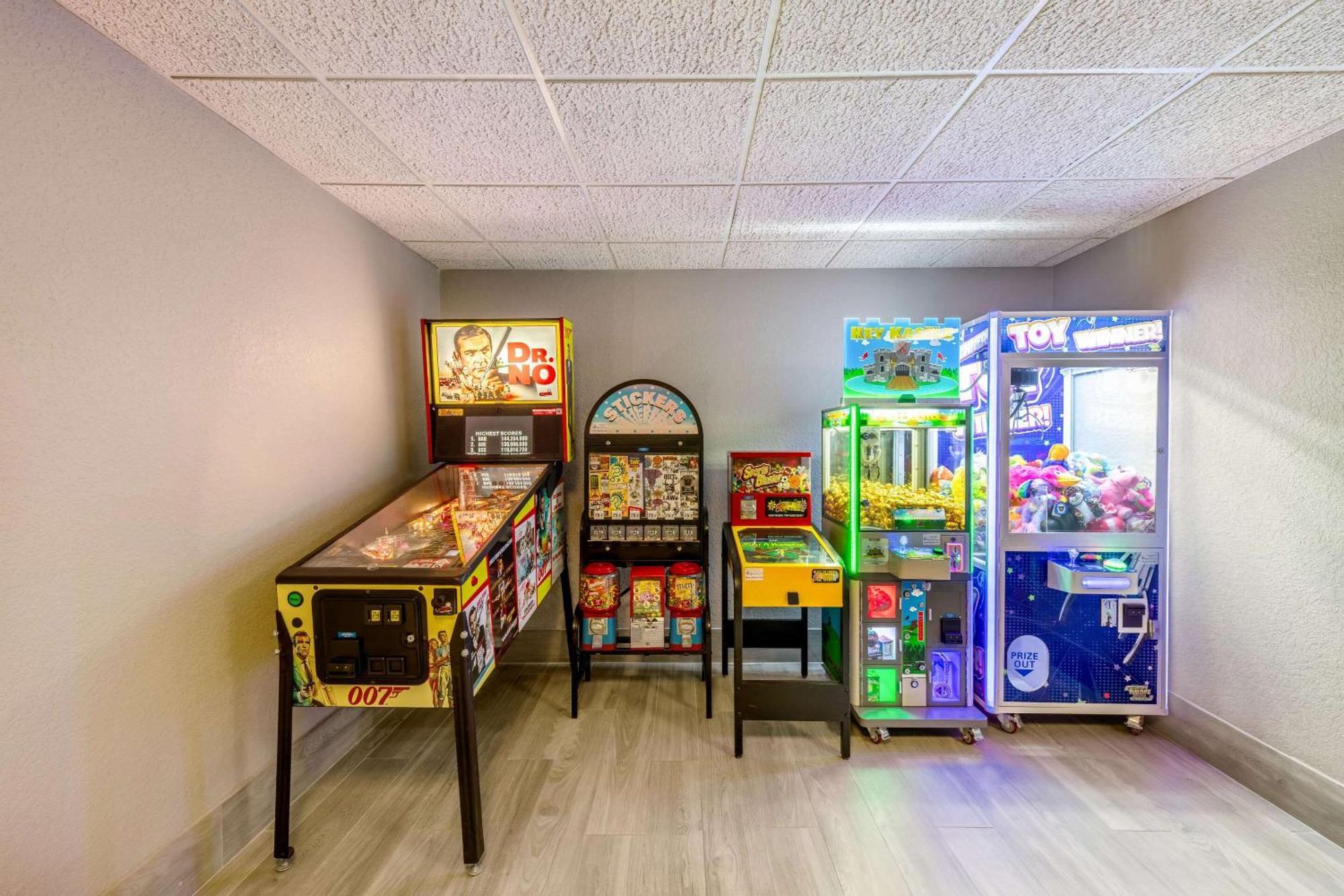 Comfort Inn & Suites Weston - Wausau Экстерьер фото