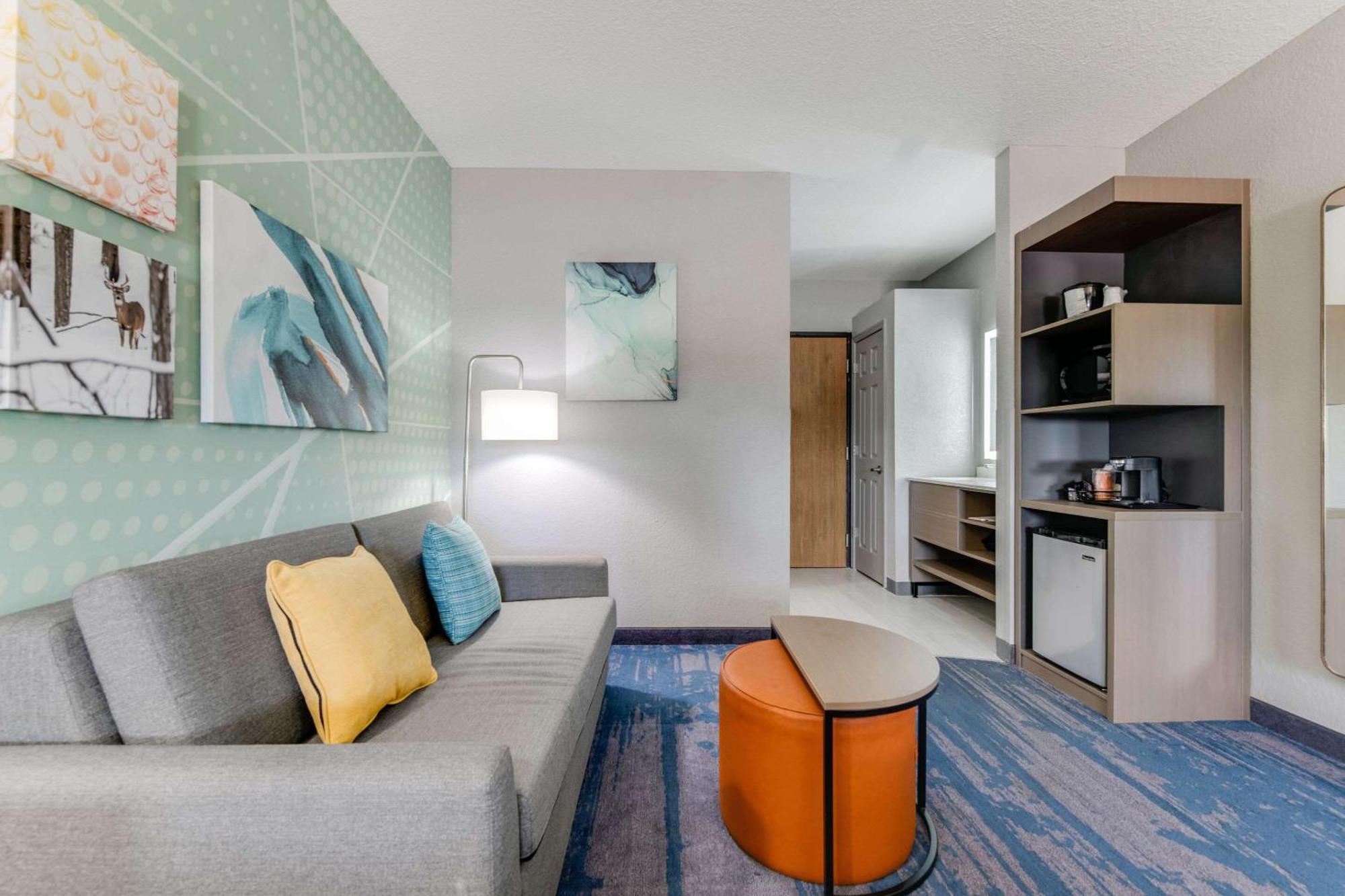 Comfort Inn & Suites Weston - Wausau Экстерьер фото