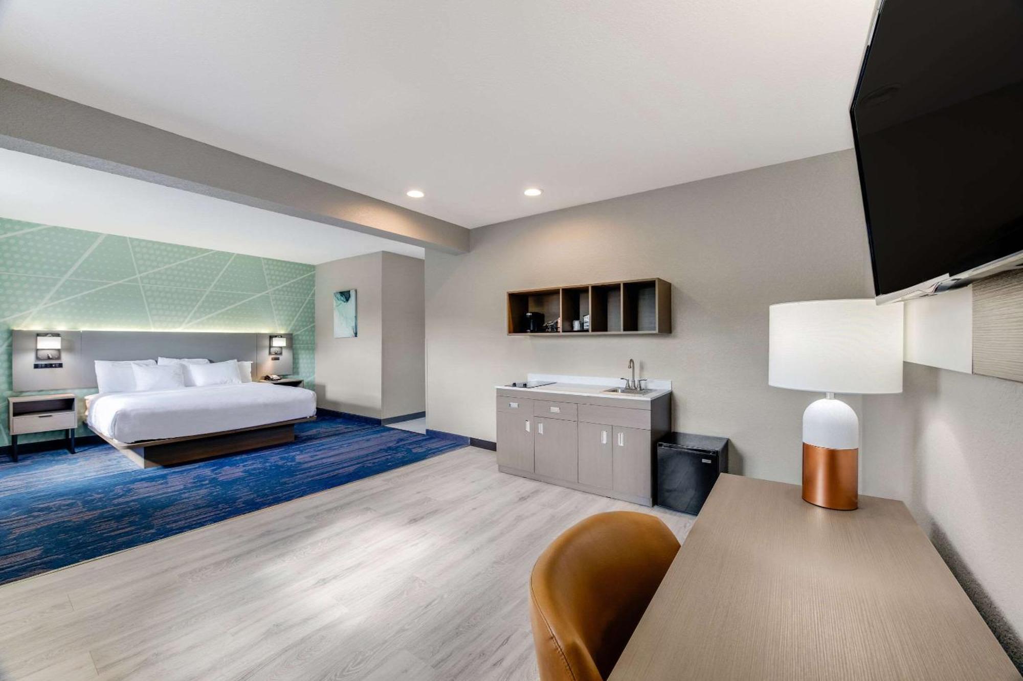 Comfort Inn & Suites Weston - Wausau Экстерьер фото