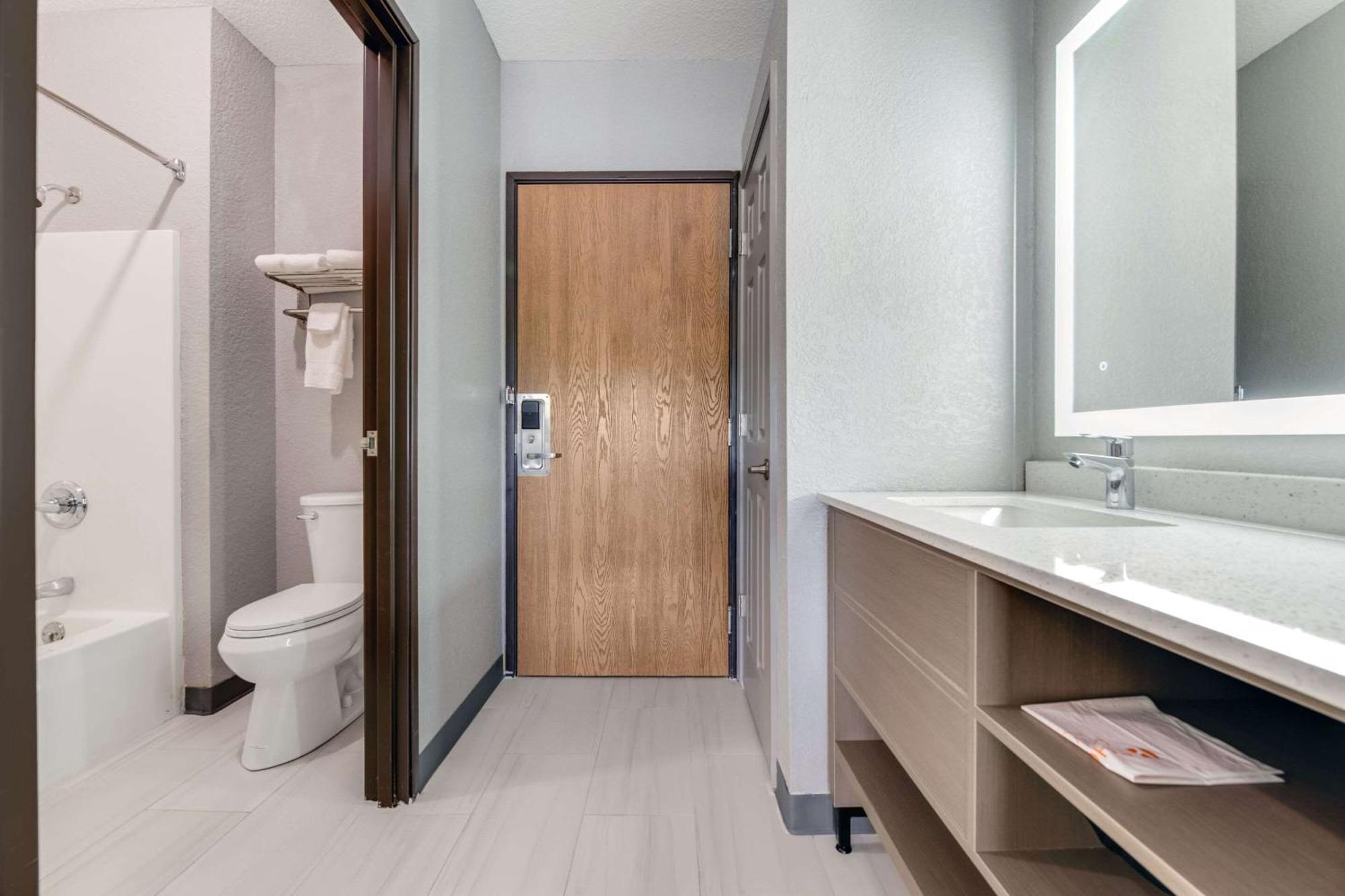 Comfort Inn & Suites Weston - Wausau Экстерьер фото