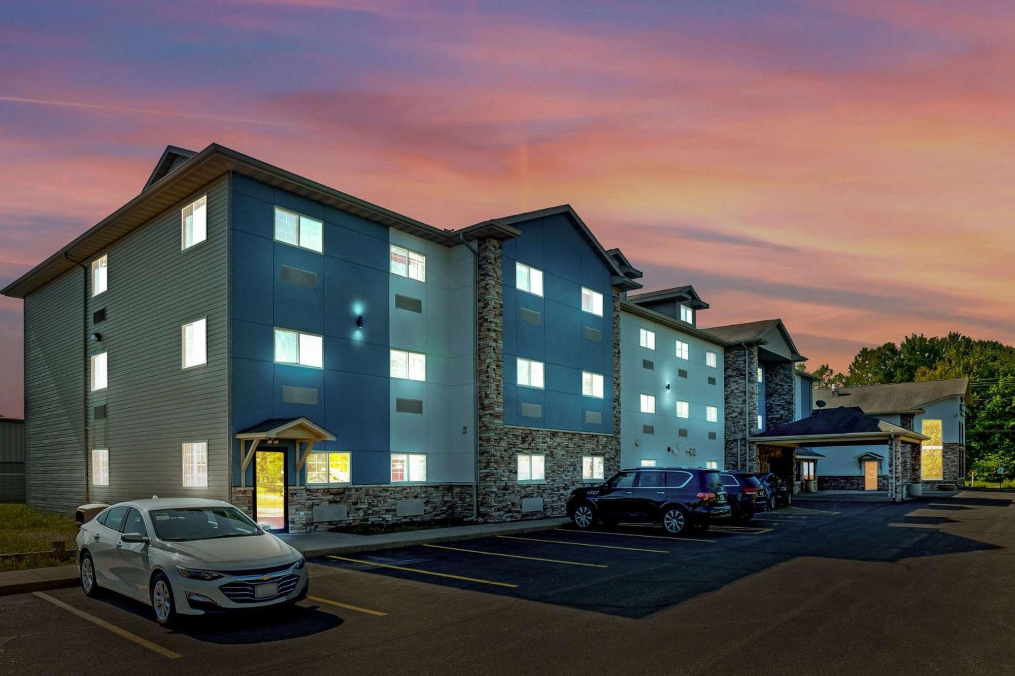 Comfort Inn & Suites Weston - Wausau Экстерьер фото