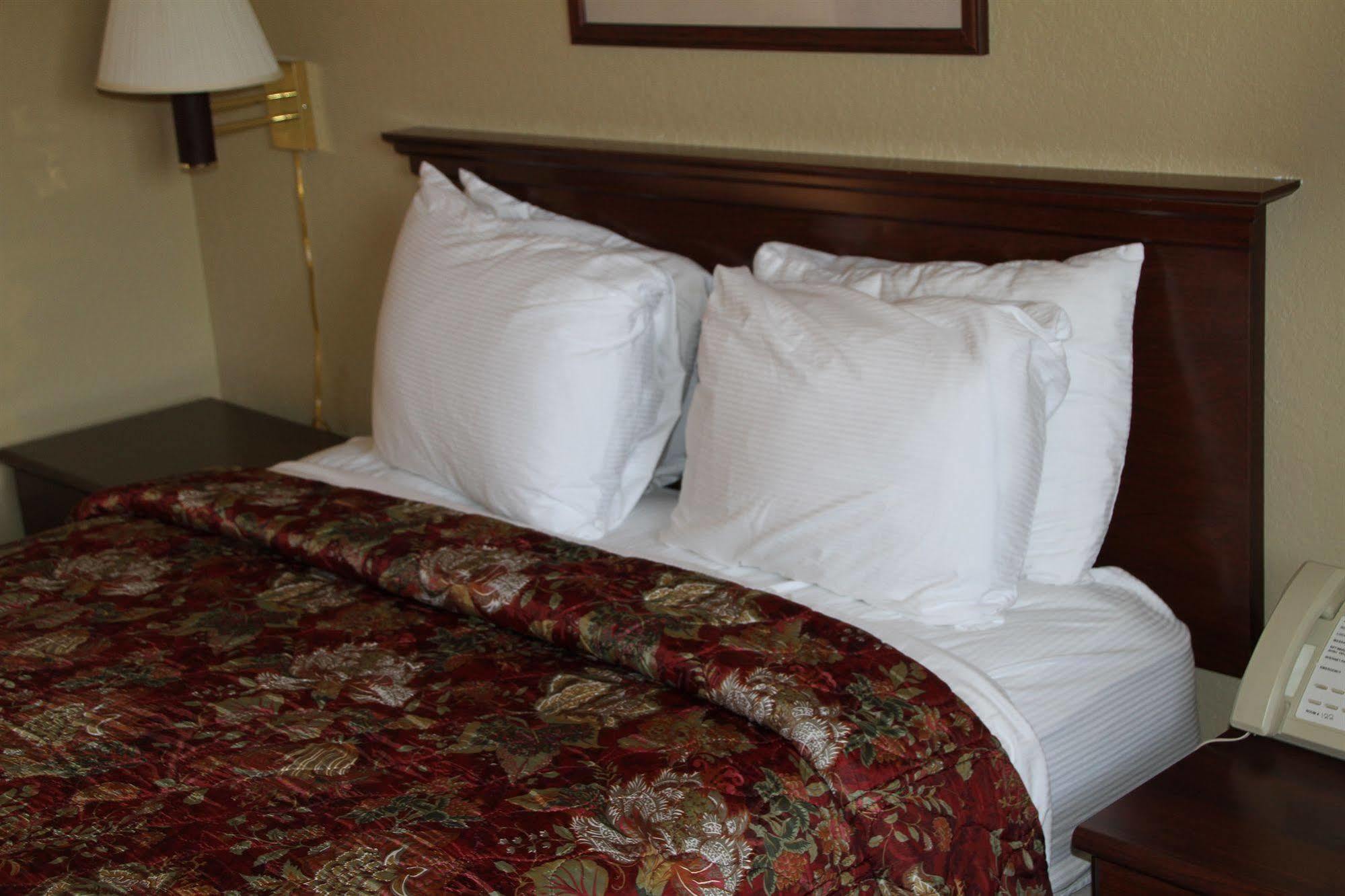 Comfort Inn & Suites Weston - Wausau Экстерьер фото