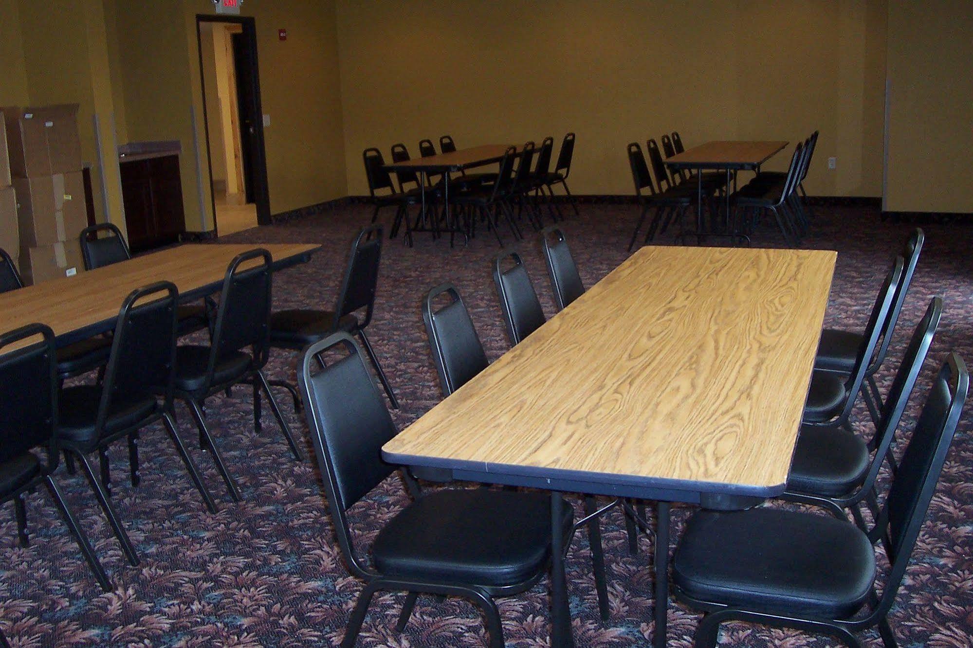 Comfort Inn & Suites Weston - Wausau Экстерьер фото